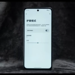 5台上半年观感“极佳”的直屏手机