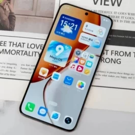 11月“一举成名”的直屏手机