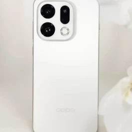 OPPO Find X9评测：相比前代升级不少，但值不值4399？看完心里就有数！