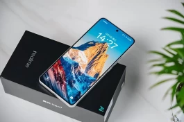 10月价格“一落千丈”的四款直屏手机