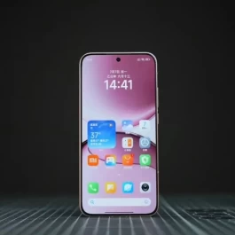 512GB，售价“暴跌”的四款直屏手机