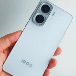 iQOO Neo12本月发布：185Hz高刷屏+第五代骁龙8+9000mAh，2999元起