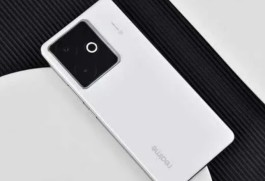 OPPO目前“价格真香”的一款手机，16GB+512GB+7200mAh，轻松用到2031年