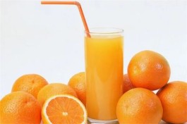 橙汁的作用和功效 橙汁和什么一起榨好喝