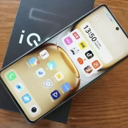 2000至2500元手机性价比排行公布，这3款太猛，买贵的全都后悔了！