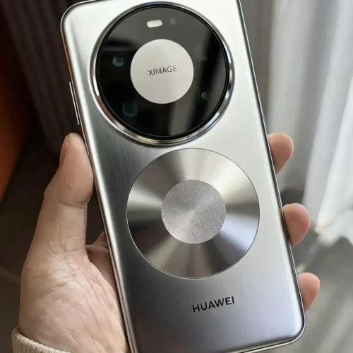 纠结了很久才买华为Mate 80，用了半个月，我现在后悔了吗？