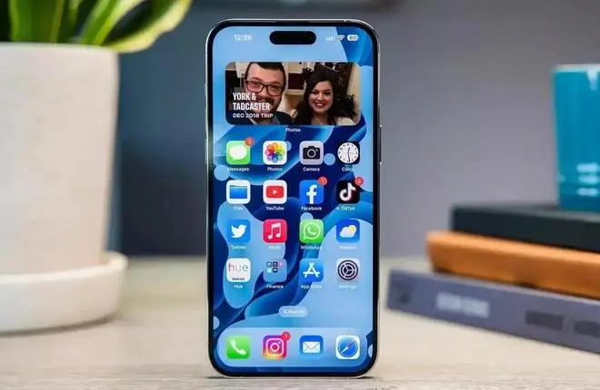 信号最好的3款苹果手机，系统流畅做工好，用到2032年