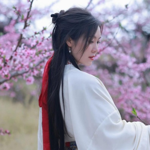 试玩游戏赚钱的app（一天可以赚二三百元的赚钱游戏）