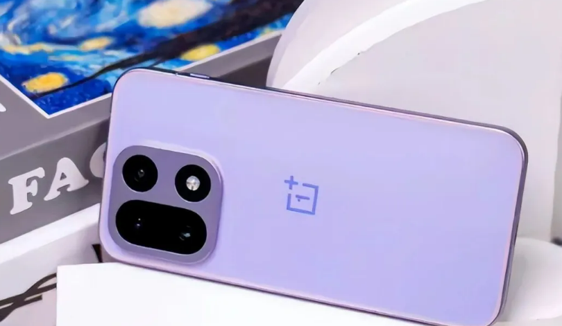 OPPO新旗舰曝光,9000mAh+2nm芯片+2亿像素,新机开始不讲武德了